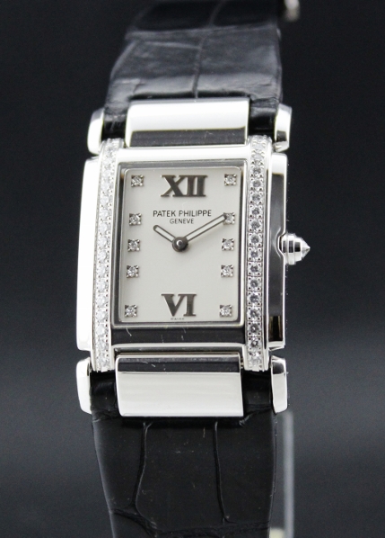 (image for) PATEK PHILIPPE 18K WHITE GOLD PATEK 24 / 4920-G